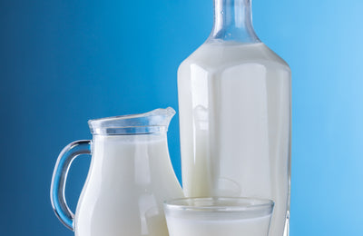 Leche de almendras vs leche de vaca: ¿cuál es más saludable?